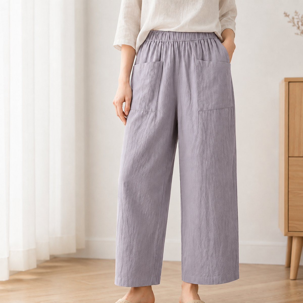 Weite Leinenhose Alina Damen im Alltag getragen