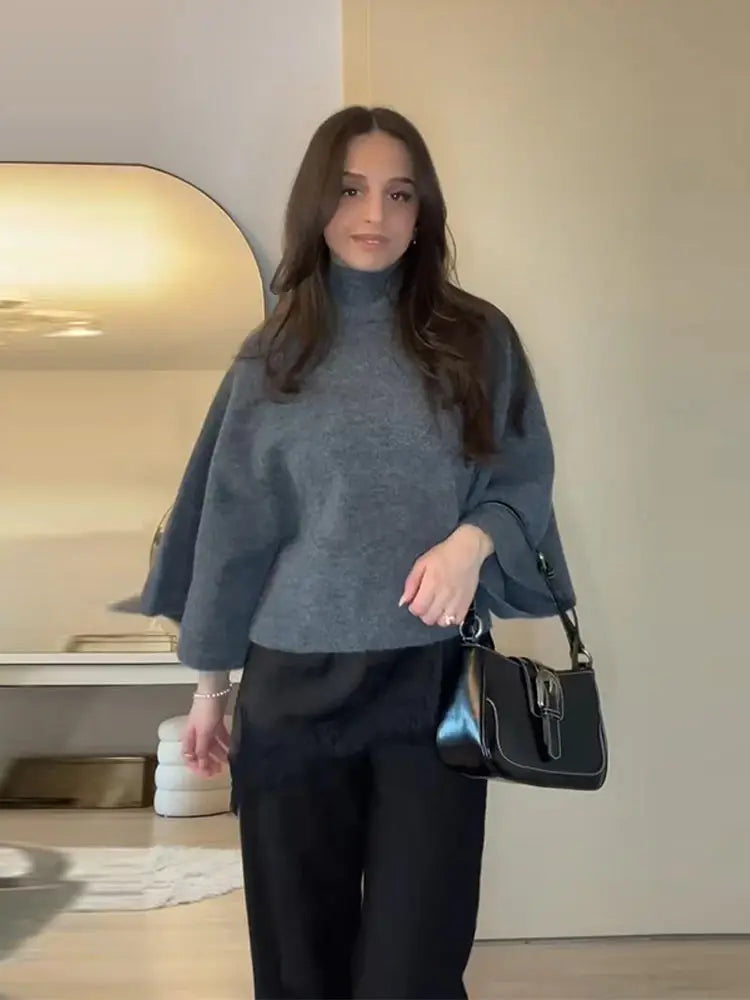 Rollkragenpullover Thea – Glockenärmel im Cropped-Look