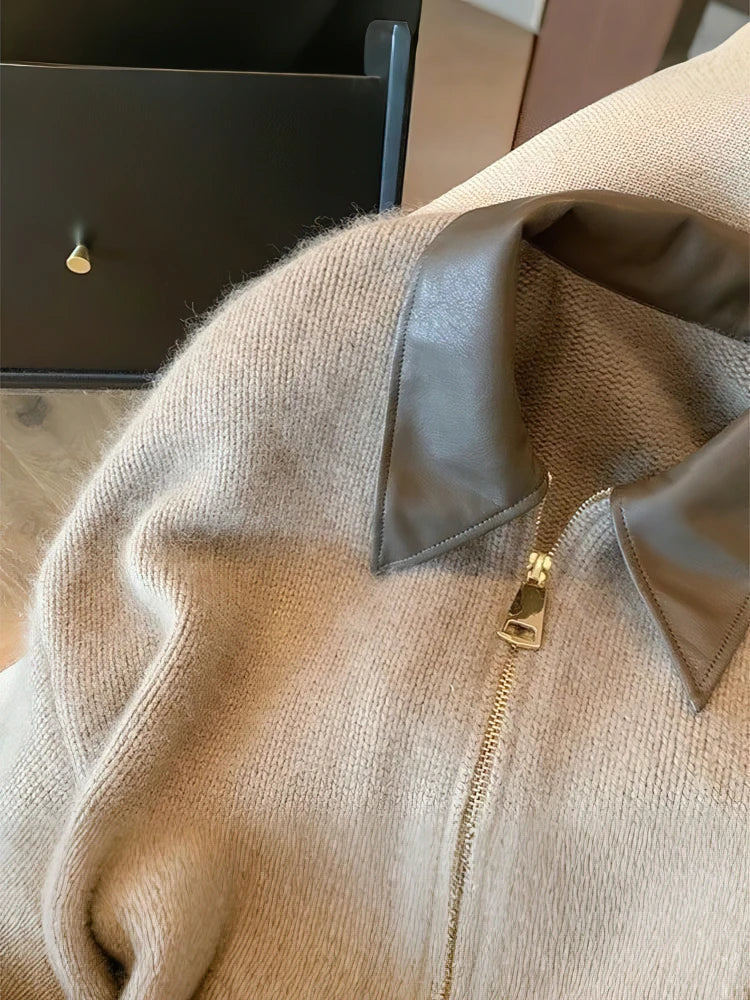 Strick-Bomber Vera – Cropped mit Zipper & Kontrast-Kragen