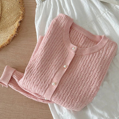 Feinstrick-Cardigan Pia – Zopfmuster mit Knopfleiste