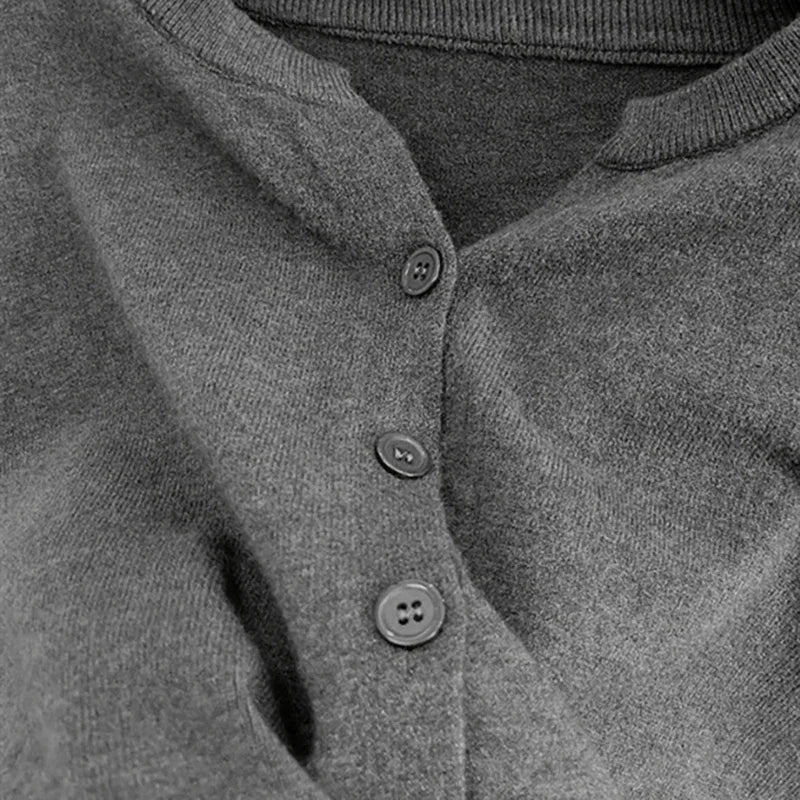 Basic-Cardigan Ella – Feinstrick mit Knopfleiste